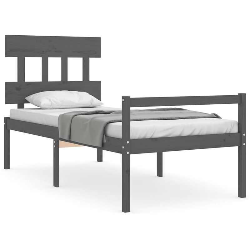 Foto van The living store massief grenenhouten bedframe - grijs - 205.5 x 105.5 x 81 cm - geschikt voor 100 x 200 cm matras -