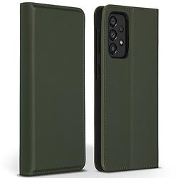 Foto van Accezz premium leather slim book case voor samsung galaxy a33 telefoonhoesje groen