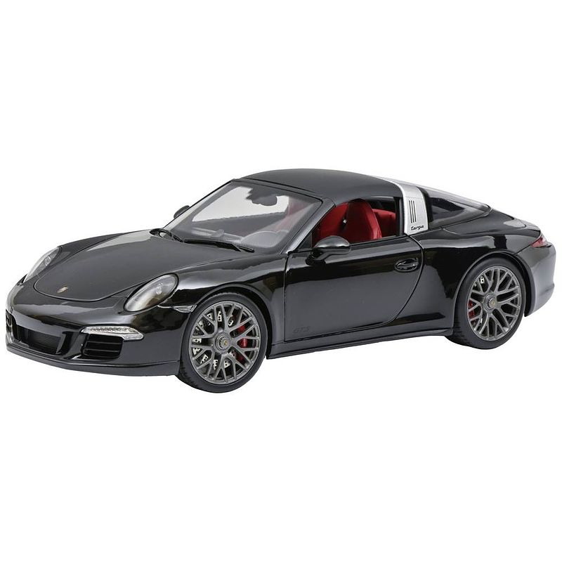 Foto van Schuco orsche 4 gts targa 1:18 auto