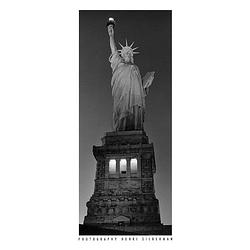 Foto van Henri silberman - statue of liberty kunstdruk 22x50cm