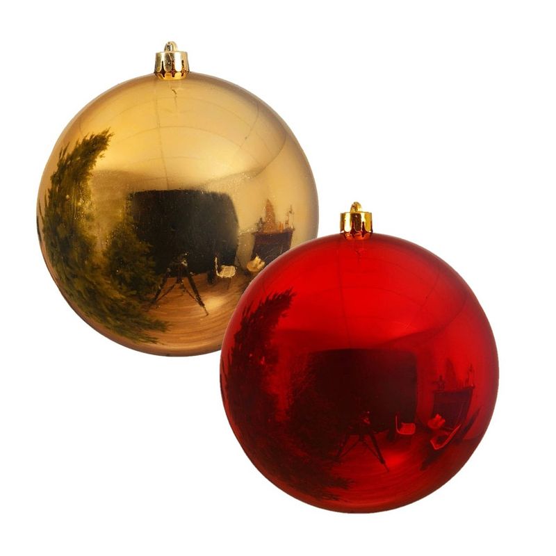 Foto van 2x stuks grote kerstballen van 20 cm glans van kunststof goud en rood - kerstbal