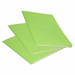 Foto van 3x rollen kraft kaftpapier groen 200 x 70 cm - kaftpapier