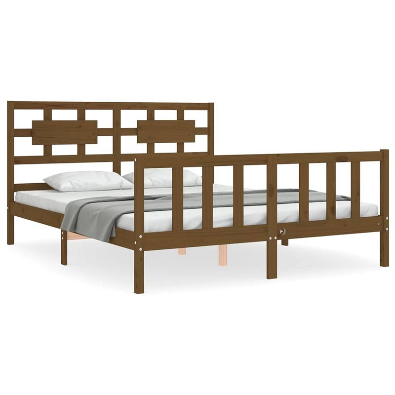 Foto van The living store bedframe - grenenhout - 205.5 x 165.5 x 100 cm - honingbruin