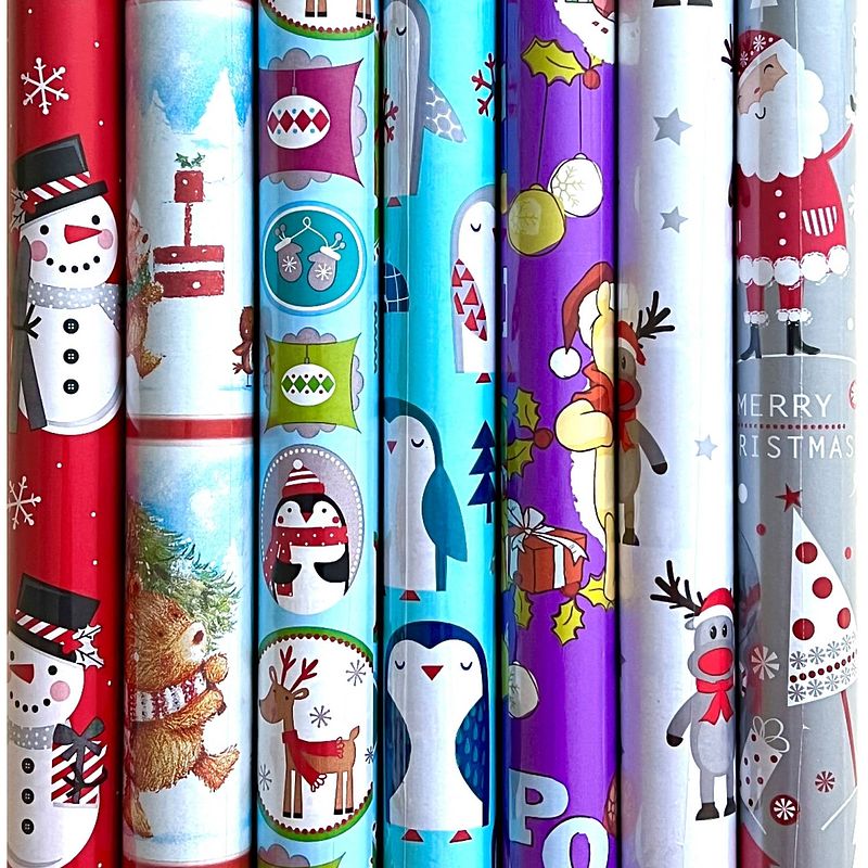 Foto van Kerstmis inpakpapier - cadeaupapier - assortiment voor kinderen - 200 x 70 cm - 7 rollen