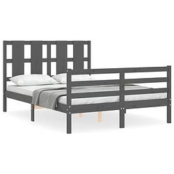 Foto van The living store massief grenenhouten bedframe - grijs - 205.5 x 125.5 x 100 cm - multiplex lattenbodem - functioneel