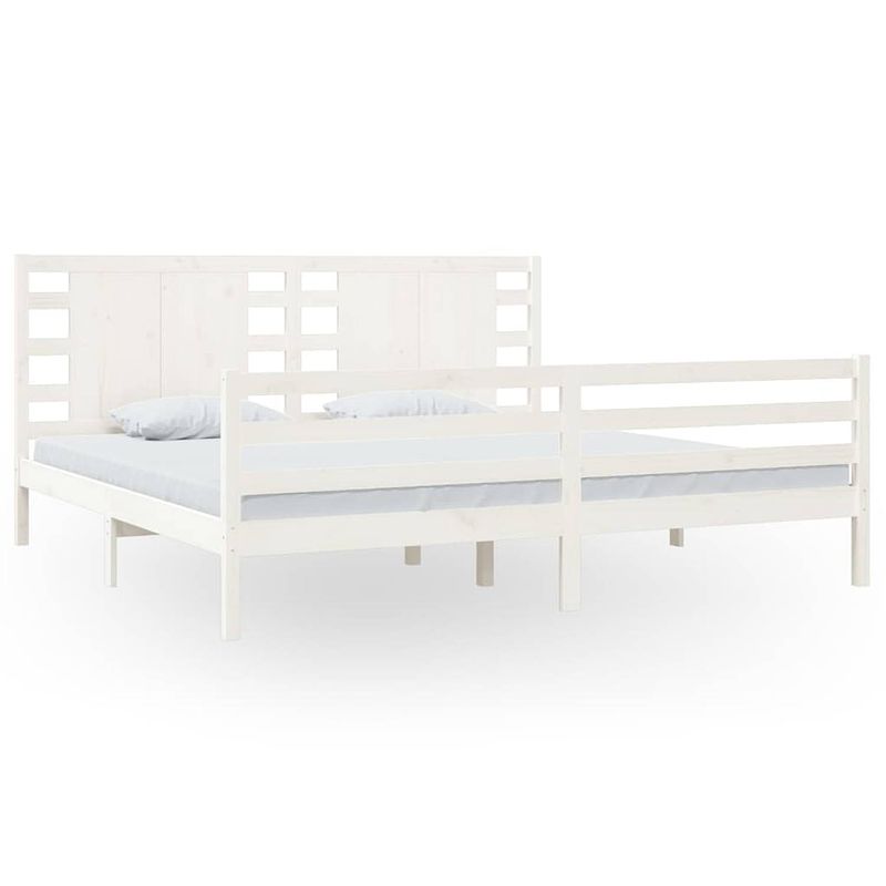 Foto van The living store houten bedframe - massief grenenhout - 205.5 x 205.5 x 69.5 cm - wit