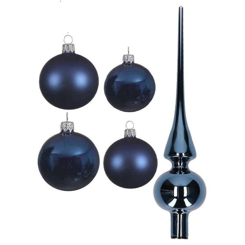 Foto van Glazen kerstballen pakket donkerblauw glans/mat 38x stuks 4 en 6 cm met piek glans - kerstbal