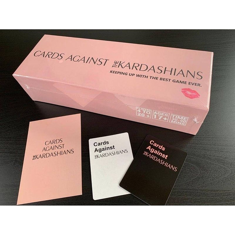 Foto van Cards against the kardashians