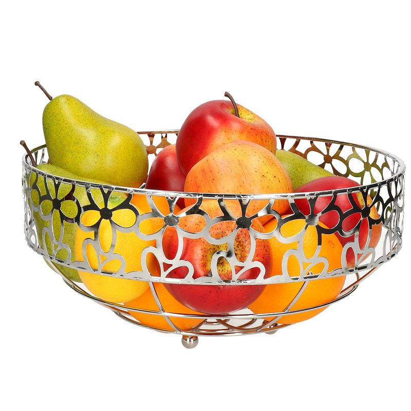 Foto van Metalen fruitschaal/fruitmand rond zilver met bloemenpatroon 28 x 28 cm - fruitschalen