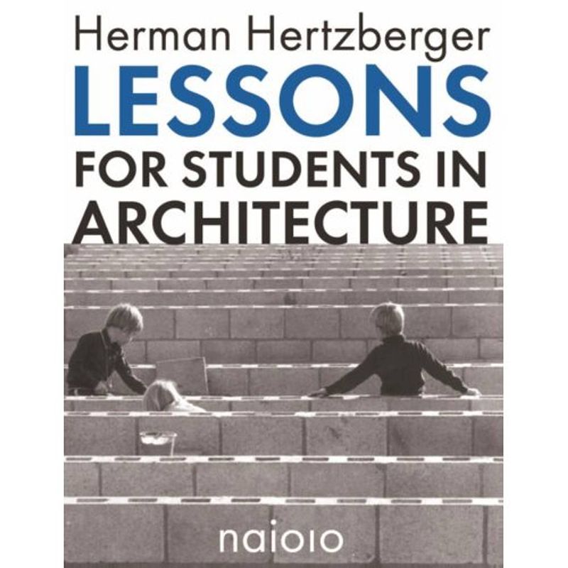 Foto van Lessons for students in architecture