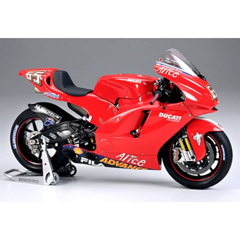 Foto van Tamiya 300014101 ducati desmosedici #65 motogp´03 motorfiets (bouwpakket) 1:12