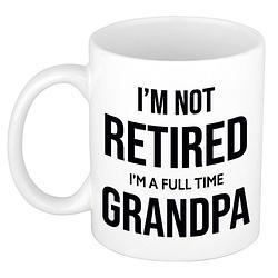 Foto van Im not retired im a full time grandpa / opa pensioen mok / beker wit afscheidscadeau 300 ml - feest mokken