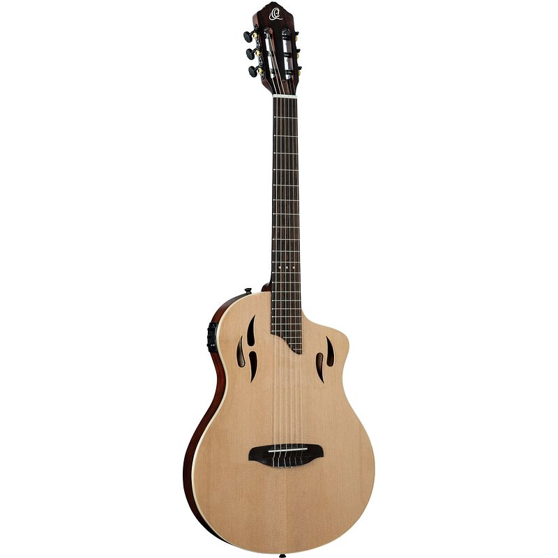 Foto van Ortega rtpstd-nat tourplayer series standard gloss natural elektrisch-akoestische klassieke gitaar met gigbag