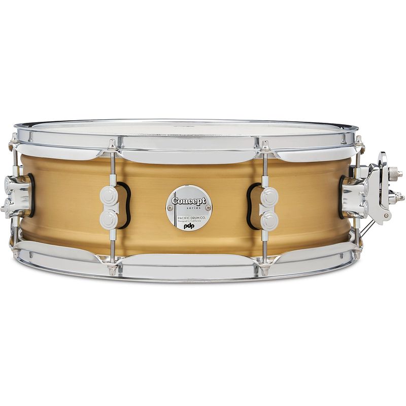 Foto van Pdp drums pdsn0514nbbc concept series brushed brass 14 x 5 inch snaredrum