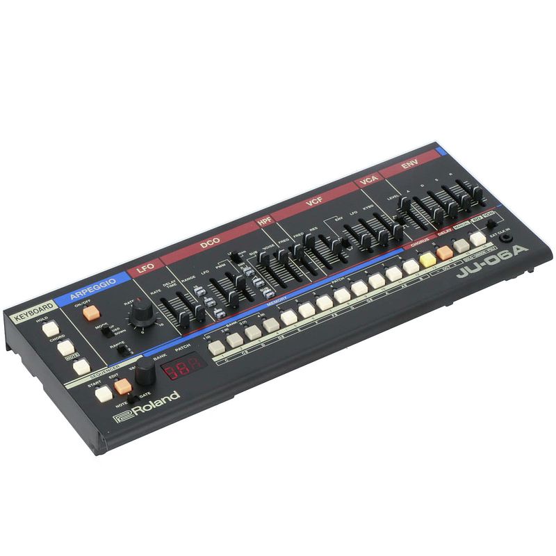 Foto van Roland ju-06a boutique synthesizer