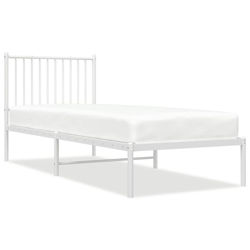 Foto van The living store robuust wit bedframe - 207 x 84.5 x 90.5 cm - metalen constructie