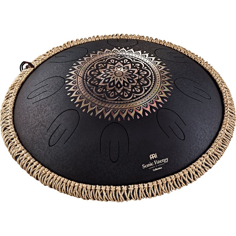 Foto van Meinl sonic energy octave steel black floral tongue drum, 16 inch, d kurd, 9 tonen