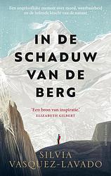 Foto van In de schaduw van de berg - silvia vasquez-lavado - paperback (9789026361197)