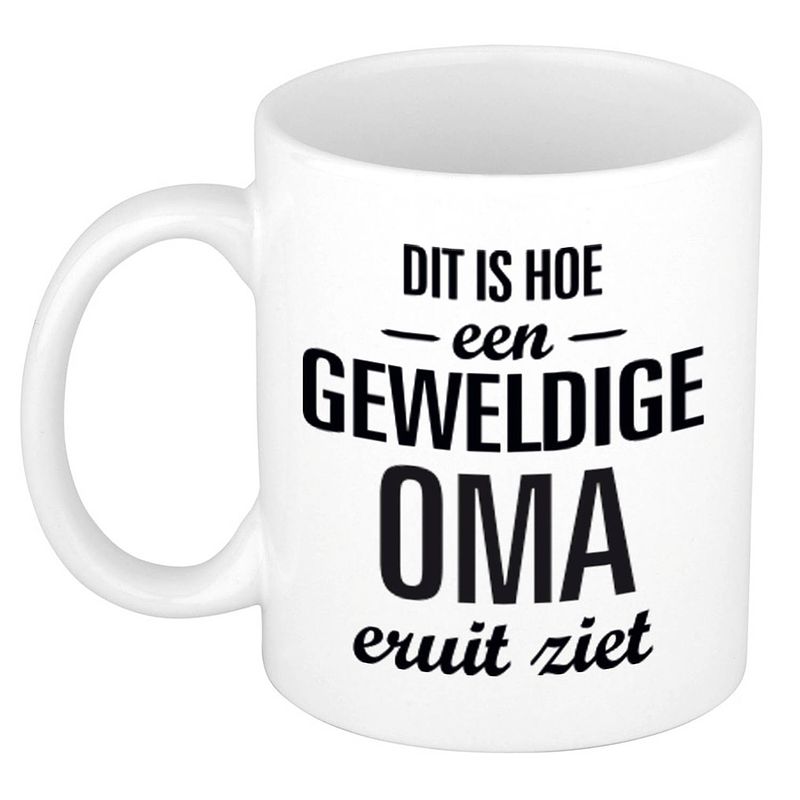 Foto van Geweldige oma cadeau koffiemok / theebeker wit 300 ml - feest mokken