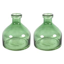 Foto van Countryfield bloemenvaas low bottle - 2x - transparant groen - glas - d18 x h20 cm - buikfles - vazen