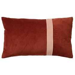 Foto van Dutch decor pippa - kussenhoes velvet muted clay 30x50 cm - roze - rood