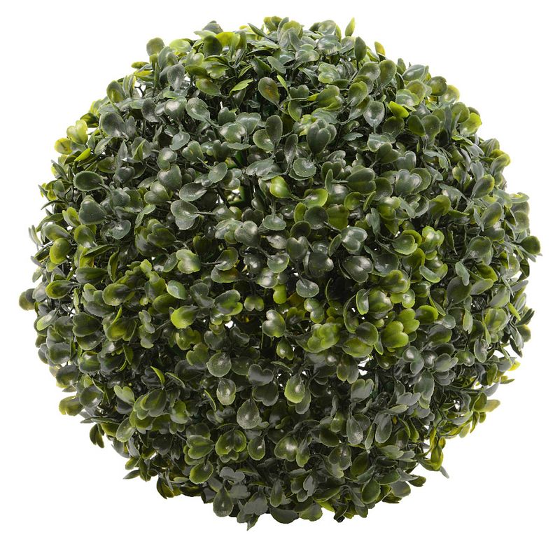 Foto van Buxus bol kunstplant - d36 cm - groen - kunststof - kunstplanten