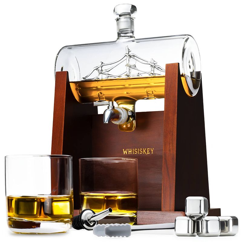 Foto van Whisiskey whiskey karaf - luxe whisky karaf set zeilschip - 1l - decanteer karaf - incl. accessoires