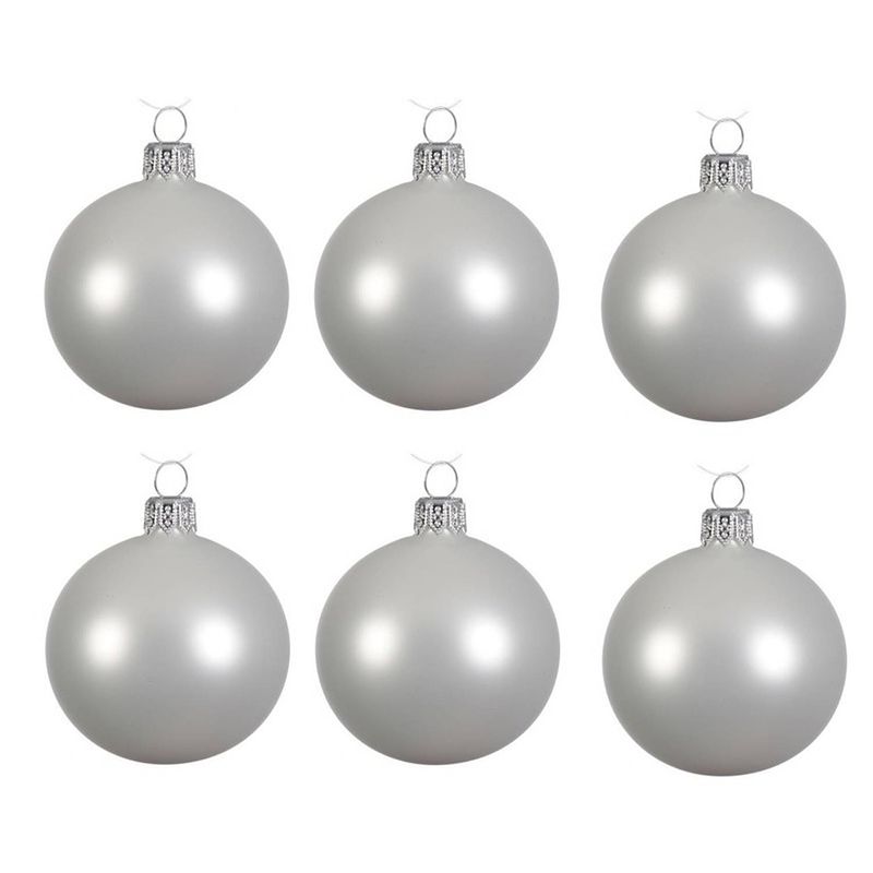 Foto van 24x glazen kerstballen mat winter wit 6 cm kerstboom versiering/decoratie - kerstbal