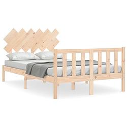 Foto van The living store bed grenenhout - bedframe - 195.5 x 125.5 x 81 cm - multiplex lattenbodem - functioneel hoofd- en