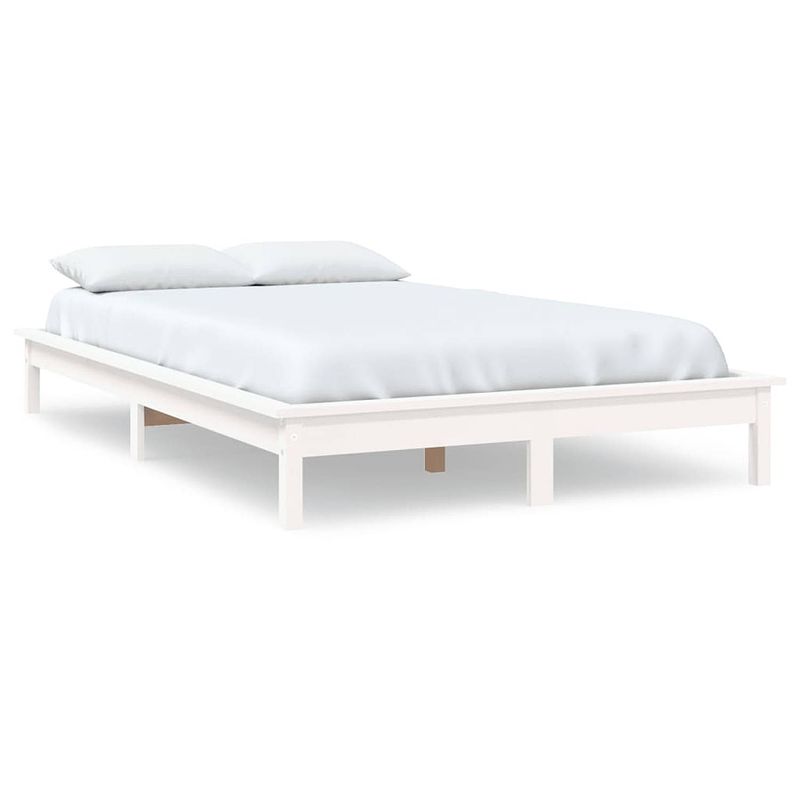 Foto van Vidaxl bedframe massief grenenhout wit 135x190 cm double