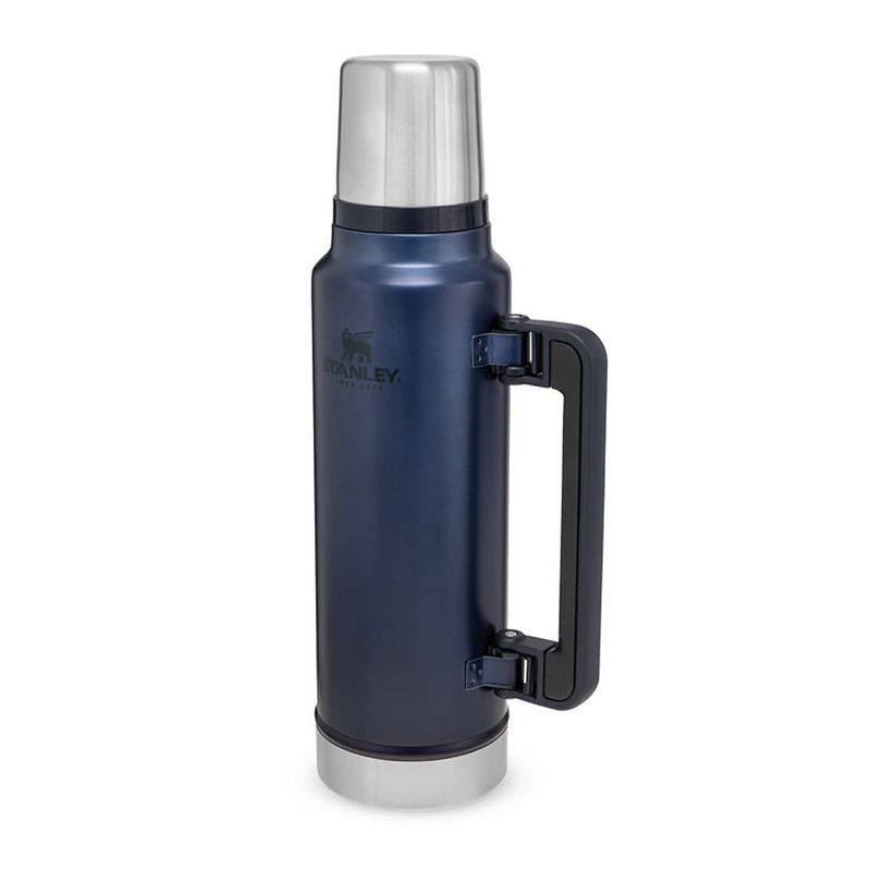 Foto van Stanley classic thermosfles - 1.4 l - donkerblauw