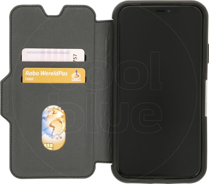 Foto van Otterbox strada iphone 11 book case zwart