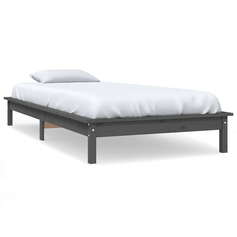 Foto van The living store bed frame - klassiek houten bed - single (90 x 190 cm) - grijs - massief grenenhout