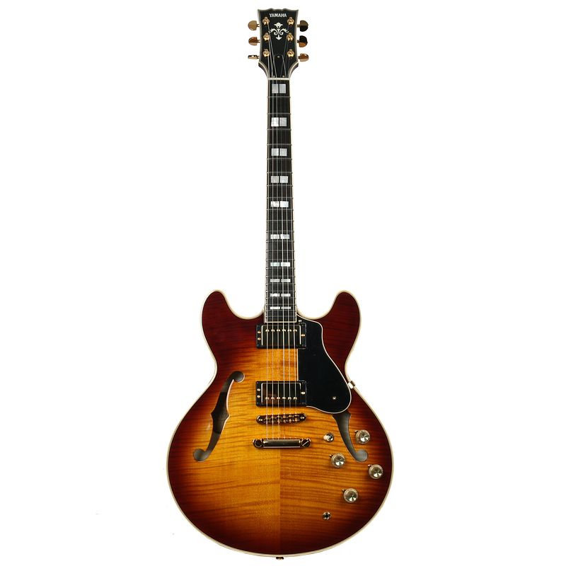 Foto van Yamaha sa2200 vs violin sunburst semi-akoestische gitaar