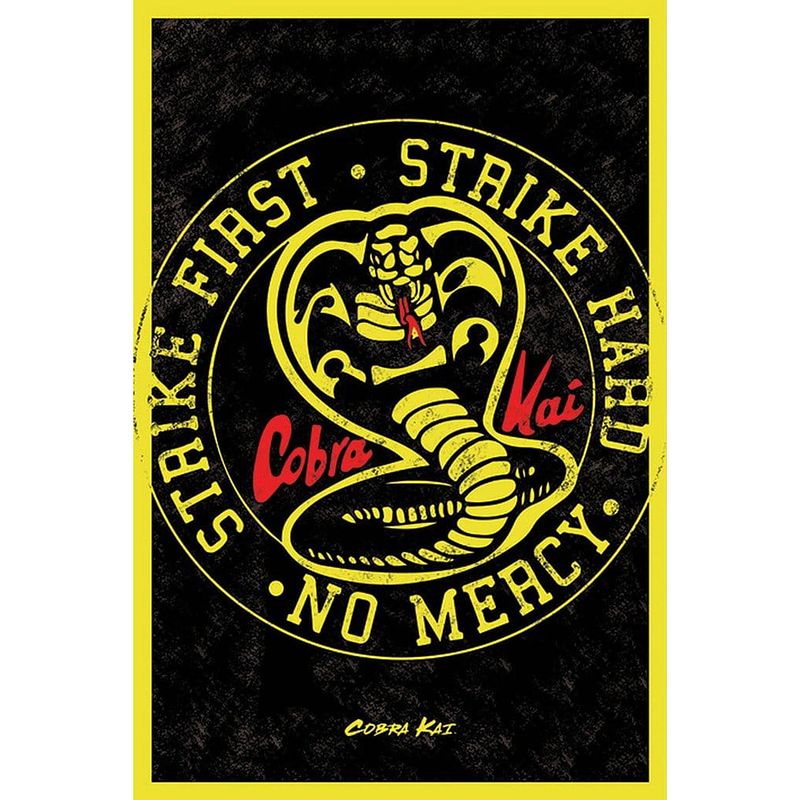 Foto van Pyramid cobra kai emblem poster 61x91,5cm