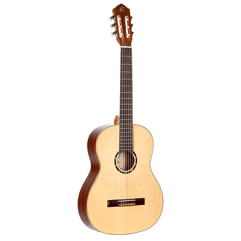 Foto van Ortega r121g family series full-size guitar natural klassieke gitaar met gigbag