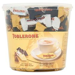 Foto van Toblerone zwitserse chocolade mix emmer 904g bij jumbo