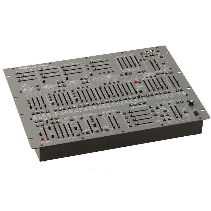 Foto van Behringer 2600 gray meanie synthesizer