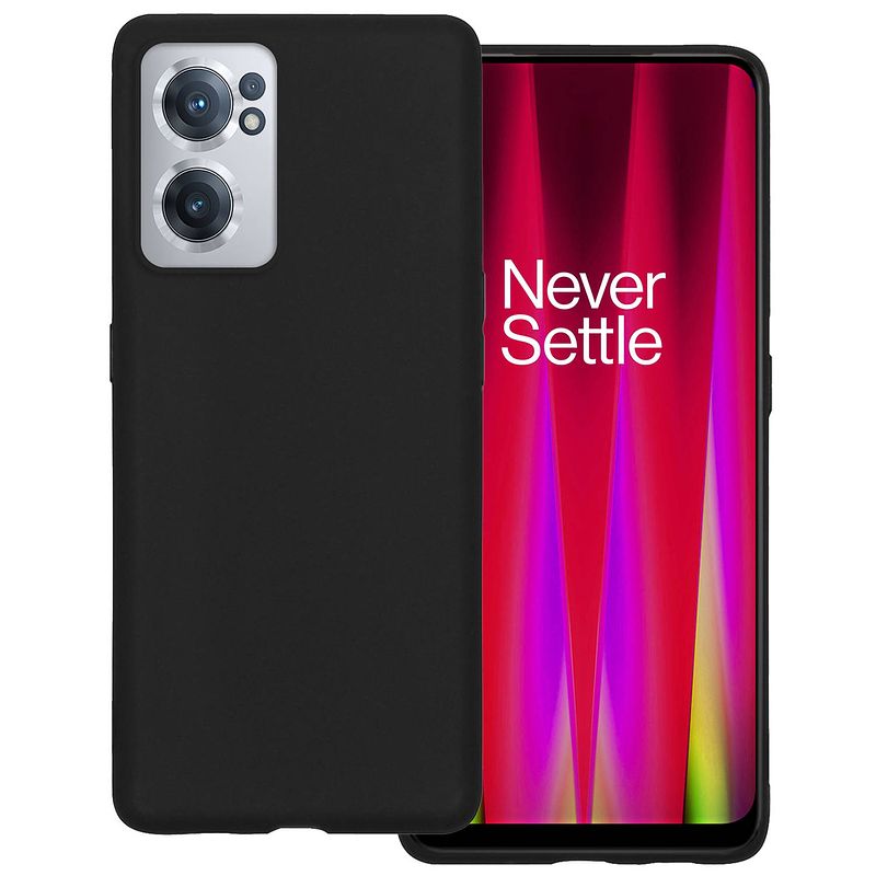 Foto van Basey oneplus nord ce 2 hoesje siliconen back cover case - oneplus nord ce 2 hoes silicone case hoesje - zwart