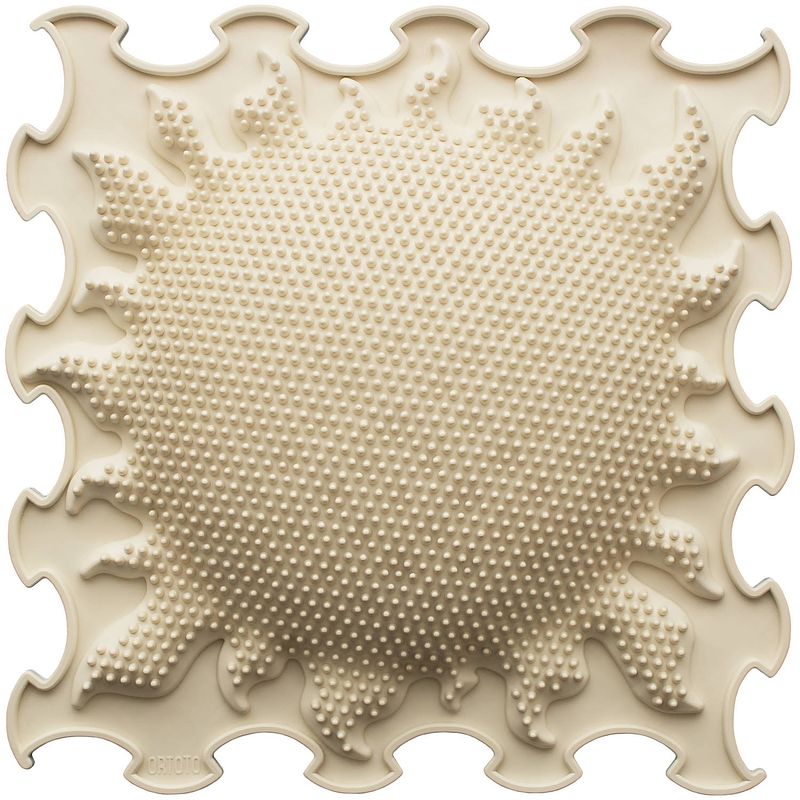 Foto van Ortoto sensory massage puzzle mat shining sun (semi-sphere) milky white