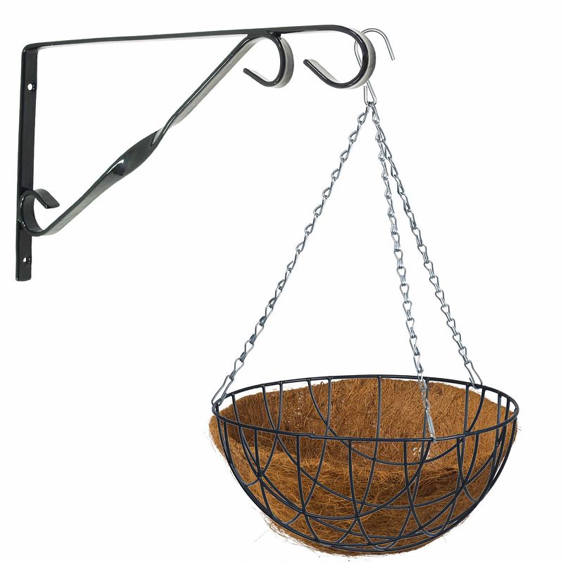 Foto van Hanging basket 30 cm met klassieke muurhaak groen en kokos inlegvel - metaal - complete hangmand set - plantenbakken