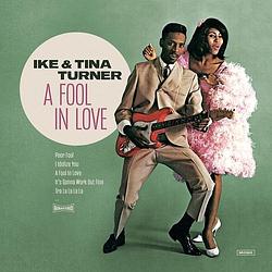 Foto van A fool in love - lp (3596973978769)