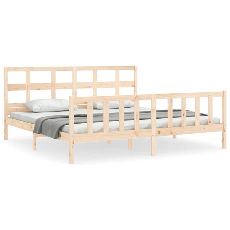 Foto van The living store bed grenenhout - massief - 205.5 x 205.5 x 100 cm - multiplex lattenbodem