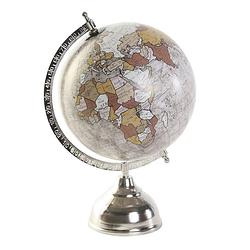 Foto van Items deco wereldbol/globe op voet - kunststof - beige/zilver - home decoratie artikel - d20 x h30 cm - wereldbollen