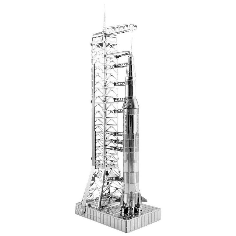 Foto van Metal earth fascinations apollo saturn v modelbouwset