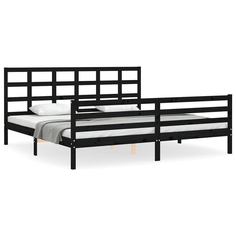 Foto van The living store massief grenenhouten bedframe - zwart - 205.5 x 185.5 x 100 cm - functioneel hoofd- en voeteneinde