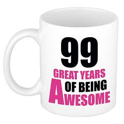 Foto van 99 great years of being awesome cadeau mok / beker wit en roze - feest mokken