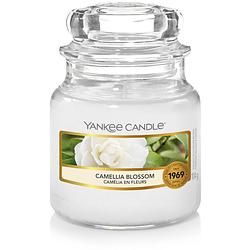 Foto van Yankee candle geurkaars small camellia blossom - 9 cm / ø 6 cm