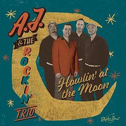 Foto van Howlin's at the moon - cd (4260072723276)