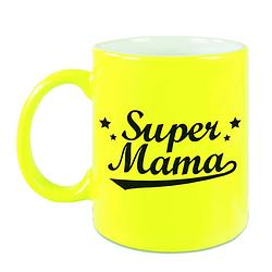 Foto van Super mama mok / beker neon geel voor moederdag/ verjaardag 330 ml - feest mokken